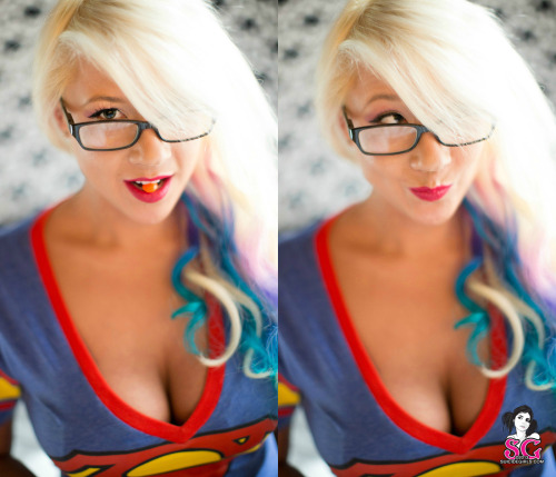 savingthrowvssexy:  Sarah Skittles loves Superman 
