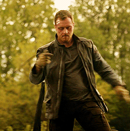 tobystephensweekly:John Robinson in Lost in Space 1x07