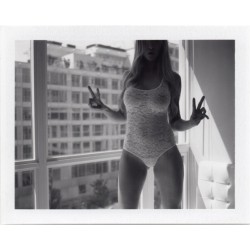 alyssabarbara:  ✌️I am not a crook ✌️  @dgs_photog  #alyssabarbara #polaroid