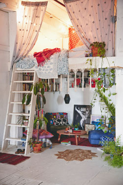 saepphire:  saepphire:  urbanoutfitters:  Our ideal reading nook.   ❁  ❁