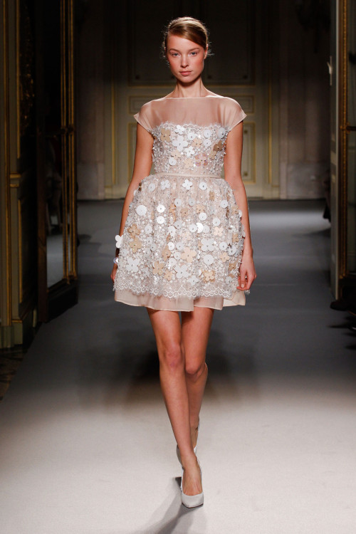 thehauteproject: Georges Hobeika Spring 2013 Couture www.youtube.com/thehauteproject