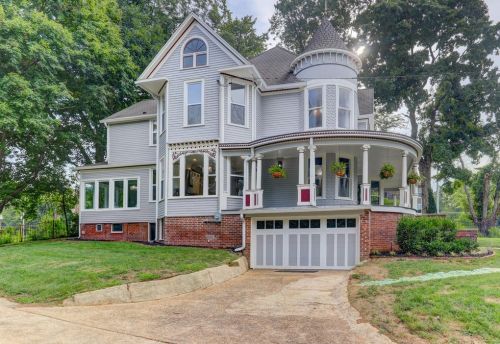 $499,900/4 br/3600 sq ftKnoxville, TNbuilt in 1903