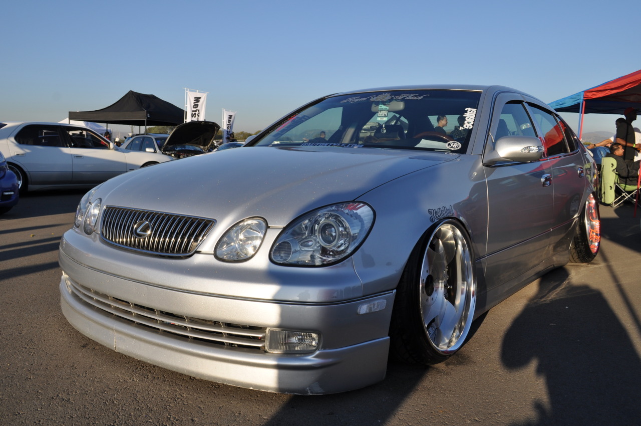 streetstance:  street stance  –socialq
