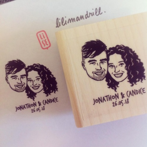 Custom Portrait Stamp @lilimandrill www.lilimandrill.fr @etsy #savethedate #EtsyGifts #selfie #etsyw
