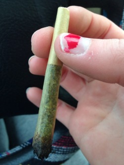 brenthc:  g4nja101:  Love raw papers :) 