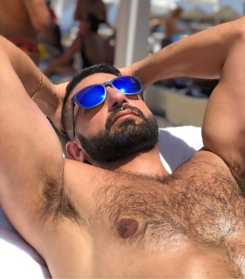 https://64.media.tumblr.com/b0b7fda67777eefd4204d97f7eb8c404/1d0a41ddf8b550b4-7e/s500x750/1b86ece95b560ddced3b5dec3ab4f889d4cfe675.jpg