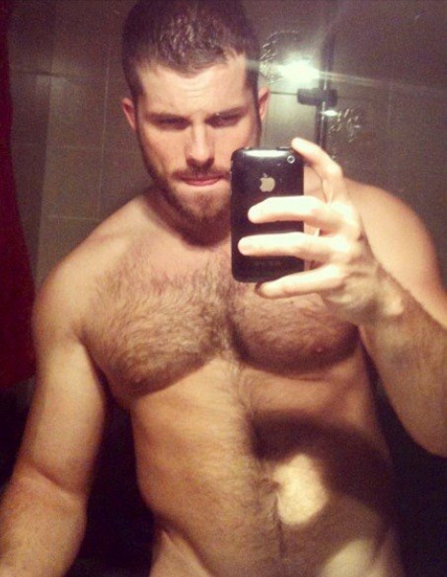 irishenko:  http://irishenko.tumblr.com