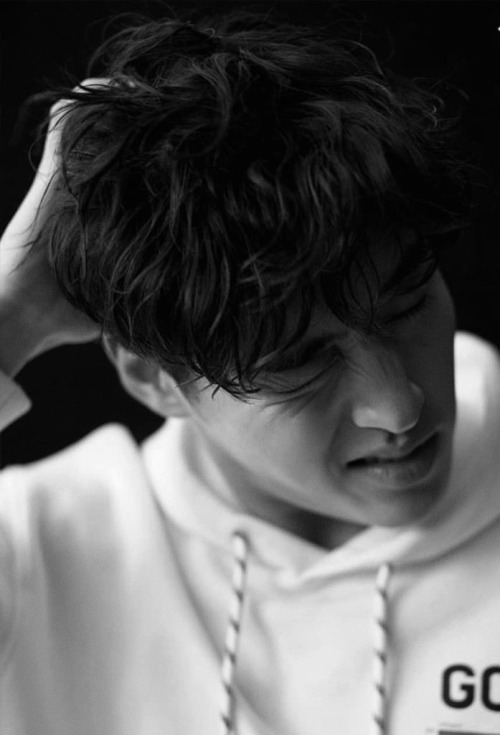 Porn Pics dreamcathcher5:  Kang Ha Neul for Esquire