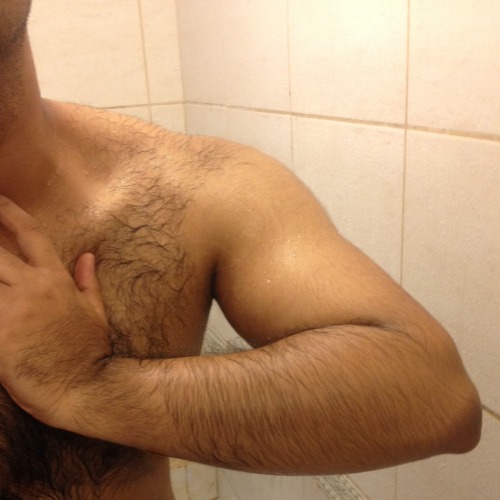 demvisualfeels:shower time