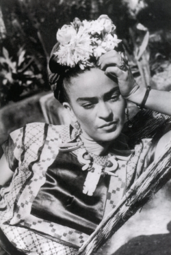 Quisiera darte todo lo que nunca has tenido y ni así sabrías la maravilla que es podee quererte. Frida Kahlo