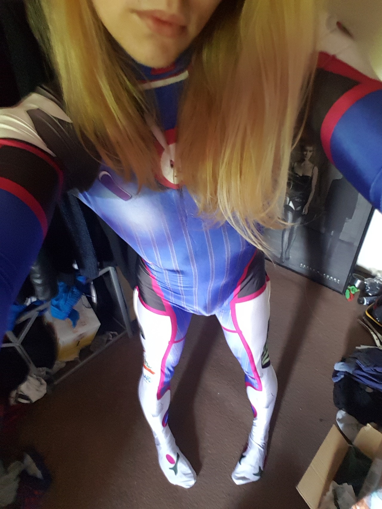 strawberryteasecake:  I don’t even play overwatch anymoreOh yea! Like what you