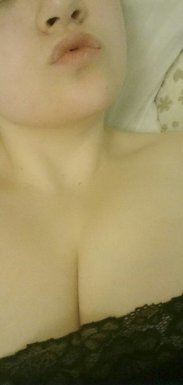 Kisses and cleavage for my lovely followers