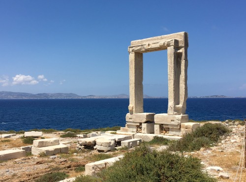 classicalmonuments:Temple of Delian Apollo (”The Portara”, the lintel)Peninsula of Palatia, Naxos, C