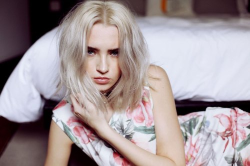 https://amazinggirlsphotos.tumblr.com/post/155440539435