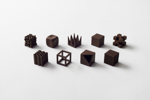 nihongogogo:Japanese onomatopoeic chocolates!!!chocolatexture2015.01for Maison et Objet 2015カカオの原産地や