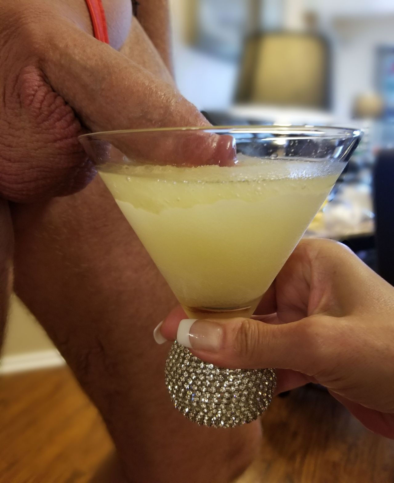 sexy-kitty-kat:  It’s margarita time with @luvs-2b-pegged 