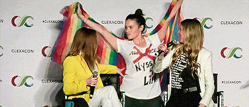 i-am-roadrunner:Nyssara 4 Life - Katrina Law, Caity Lotz & Jess McCallanClexaCon 2019 - Avalance