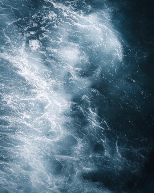 bluishness:by Tobias Hägg