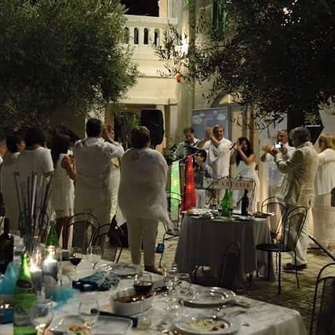 The Crazy Cruises meeting 2015 in Polignano a mare, #Puglia.The traditional taranta dance to enjoy the #galanight dinner#crazycruises #pics #tagsforlike #instalike #nofilter #pictureoftheday #blogger #friends #instalikes #Holiday #igtravel...