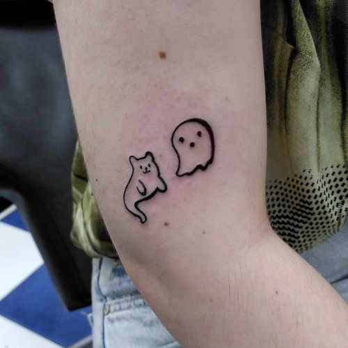 Touched up ghost buddy, plus fresh ghost kitty for the lovely Sophie! Thanks for coming back for mor