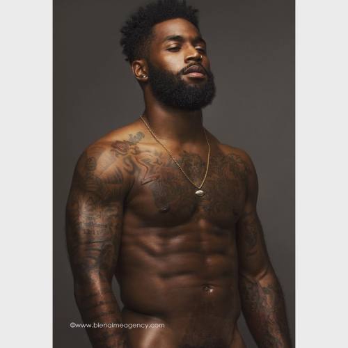 thickchocolatecity:  Follow http://thickchocolatecity.tumblr.com for more!