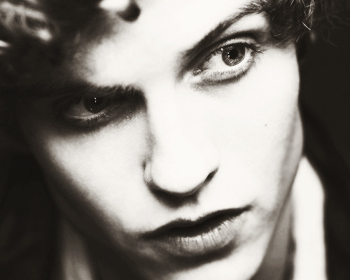 timothygranaderos:  50 pics of daniel sharman [27&amp;28/50].