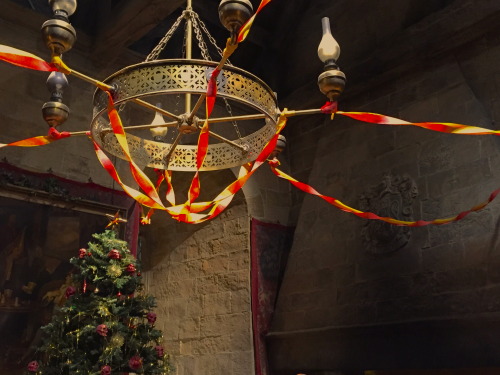 Red and Gold streamers decorating the Gryffindor Common Room at Christmas time, Hogwarts School of W