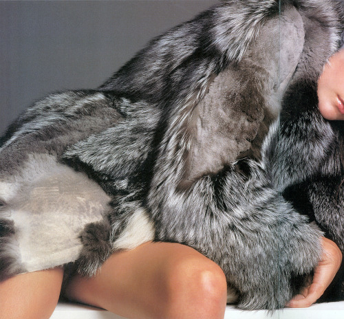 cotonblanc:   Missy for Vogue Germany December 1997 (1997)Photography Inez van Lamsweerde and Vinoodh Matadin Hair Eugene Souleiman Make-up Lisa Butler Styling Viktor & Rolf  Viktor and Rolf: 1993 1994 1995 1996 1997 1998 1999 by Artimo