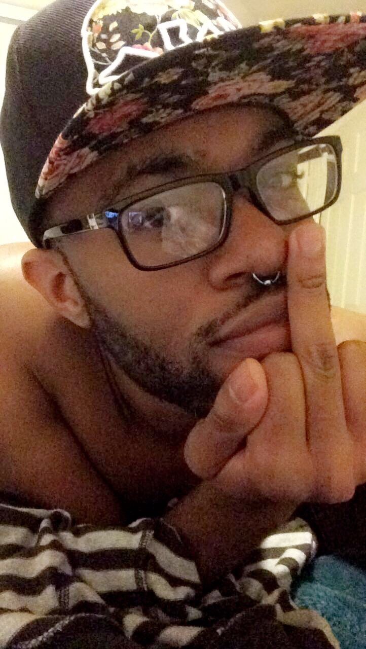 snatchtt:  Tagged by THE fabulous @sumofyum to do 7 selfies of 2017.  This was low