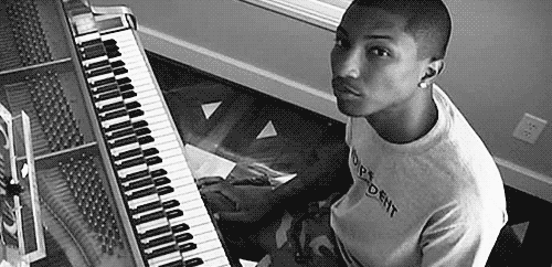 vibesandcontradictions:  When im thinking of what i should do for a song. 
