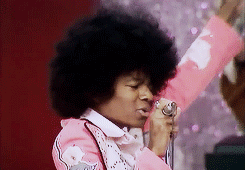 dwaynewaynejr:  kenyanxgyal:  bluemoonwalker:  MJ meme 1/5 fave hair moments    So