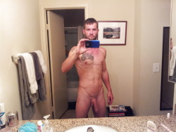 Gayamateurclub:  Like Amateur Guys?  Follow The Gay Amateur Club. Http://Gayamateurclub.tumblr.com/