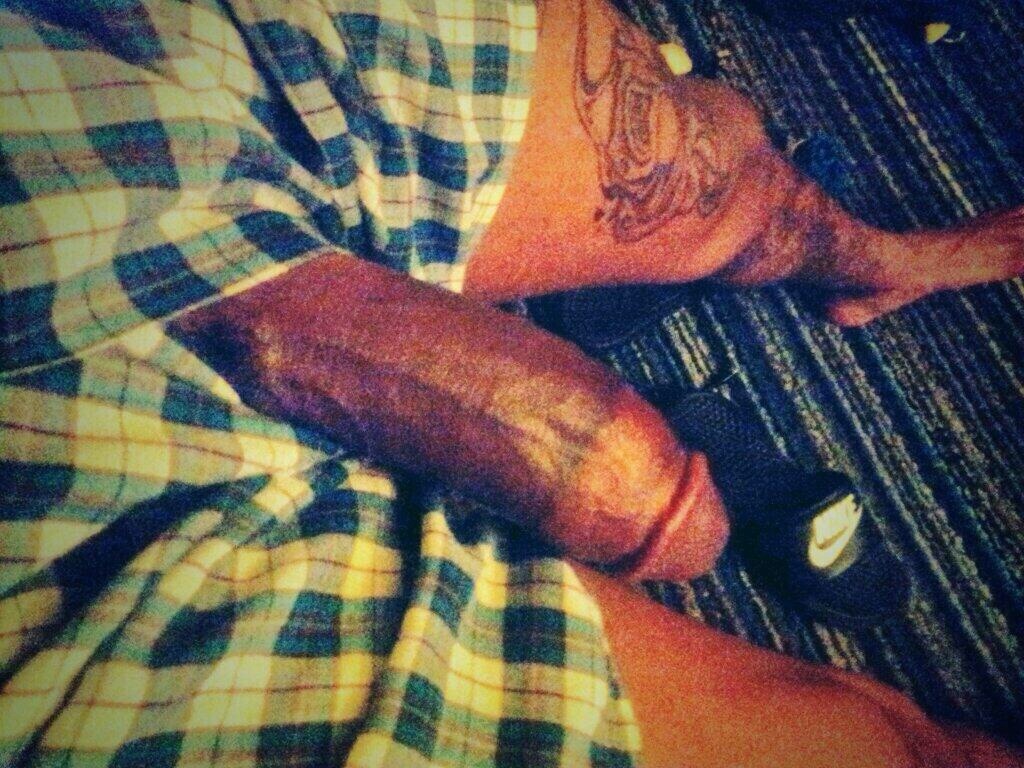 eventradeinc:  cupidon69:  eraticoo:  My Bae looking fine as usual  💕🍌 VIDEOS :
