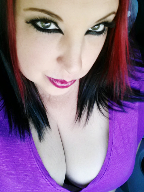 pixie-bitch75:  Sexy eyes n’ cleavage, like what you see?  💜kisses,pixie💜