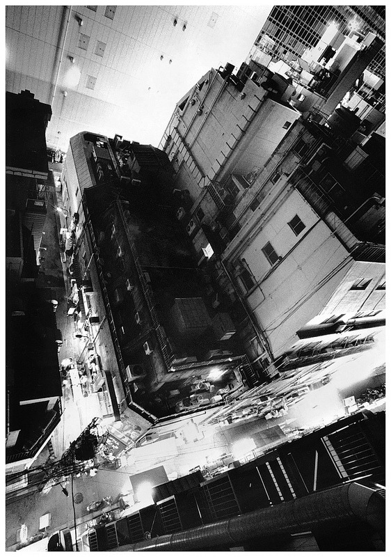 thewhitedarkroom:   Tokyo Vertigo (IV) Ricoh KR-10x | Tri-X | Rodinal | Ilford MG