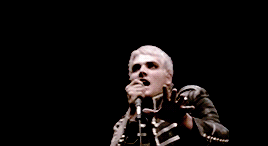 misspellediero: October 23rd, 2006 - 10 years with The Black Parade.I am not afraid to keep on livin