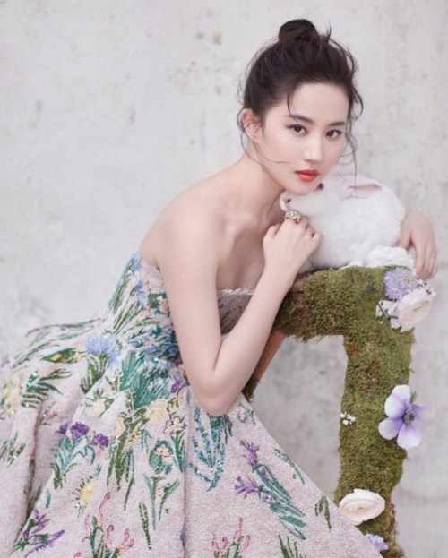 sparklesby-me:Liu YiFei for Harper’s Bazaar China