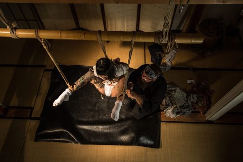 strictly-dirtyvonp:  Me tying @kitiza-perche Photos : D-B-S Session 2/3 