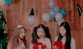 vivseul: loona’s predebut singles 6/?☆ the carol ☆
