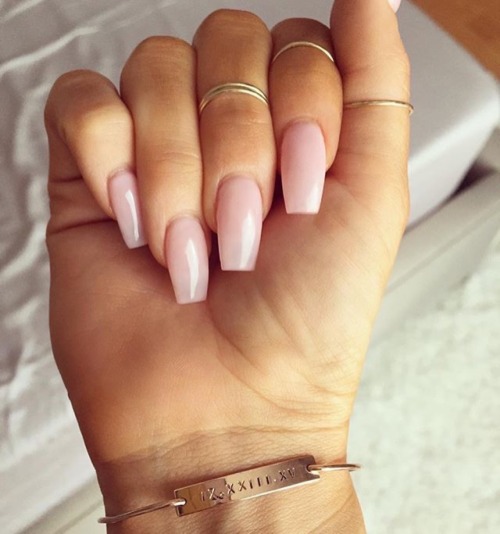 missglamourbunny:  🍸🌸💅🏽