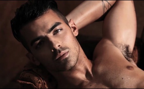 joe jonas