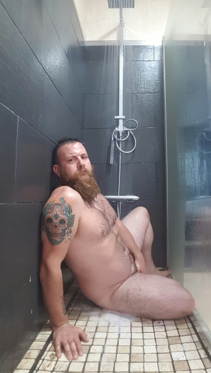 dani-redbeard:  Follow my instagram @Dani.redbeard_oficial 👍