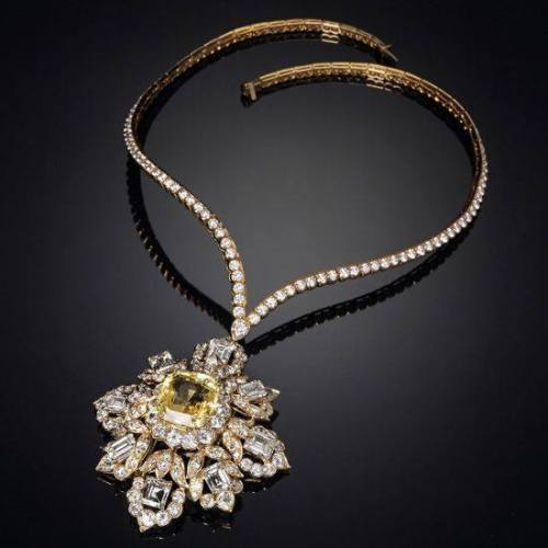 winterhill-aria: Van Cleef & Arpels, Paris Necklace for Gwyn, Lord of Cinders.