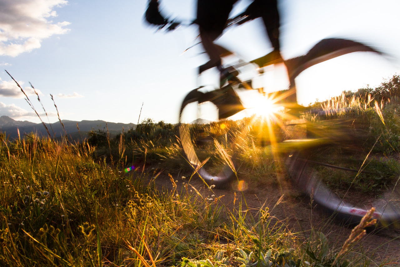 aspensnowmass:
“ Nothing like a sunset bike ride to clear your mind and get your heart going.
”