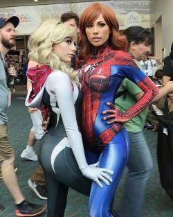 sharemycosplay:  Happy #Gwensday! #Cosplayers @rolyatistaylor &amp; @verabambilive rocking their Spidey suits! #cosplay  @rolyatistaylor -  Going to be cosplaying again with @verabambilive at FanExpo this Saturday !! Hehe super secret cosplays we’ve