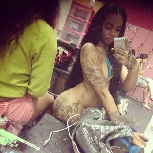 assondeck:  Nothing but sexy ladies with (A.O.D) #A$$OnDeck!