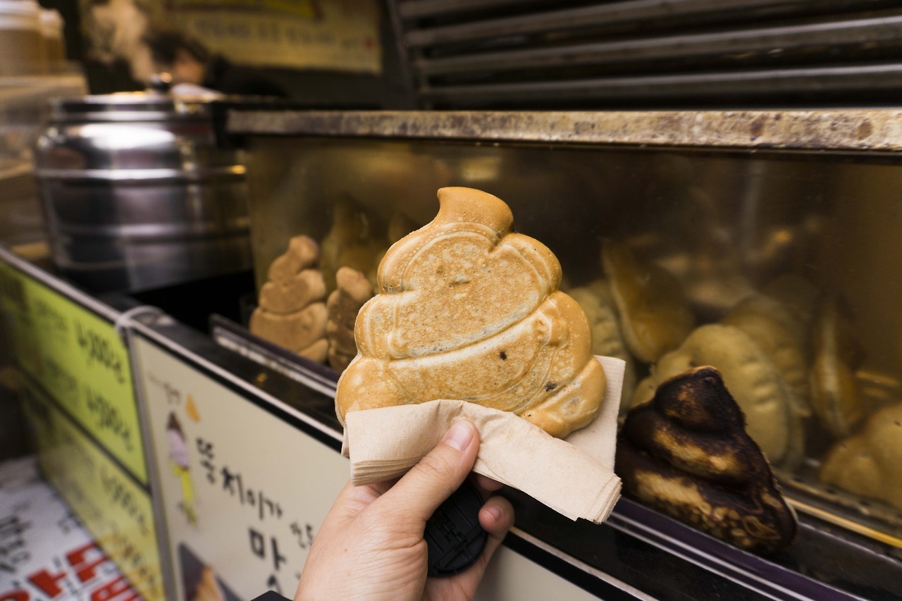 11 cosas que tienes que comer en CoreaSeoul es una ciudad enorme combinada entre la tradición oriental y el boom del pop, maquillaje y comida. Cuando fui me tope con el lindo clima de -5 grados: nada a lo que estoy acostumbrada, pero igual se...