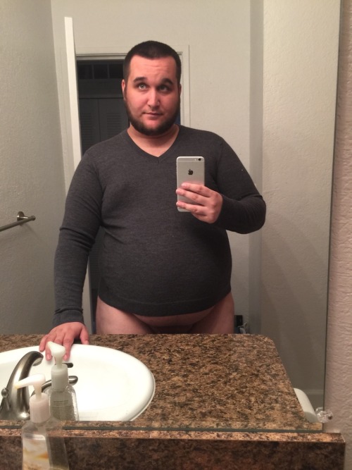 vodkacub:  Went into my closet today and found clothes I can’t wear anymore. Enjoy!!! 