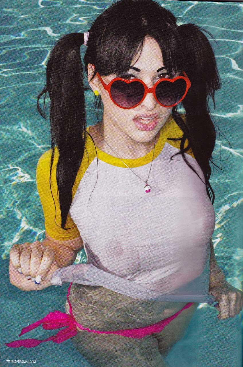 analdeviant:  gorgeoushardshemales:  http://gorgeoushardshemales.tumblr.com/archive