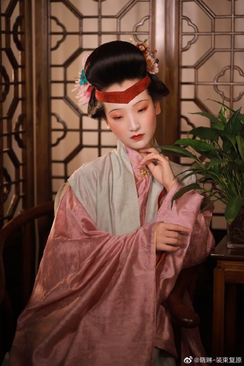 chinese hanfu makeup & hairstyle by 晓琳-装束复原